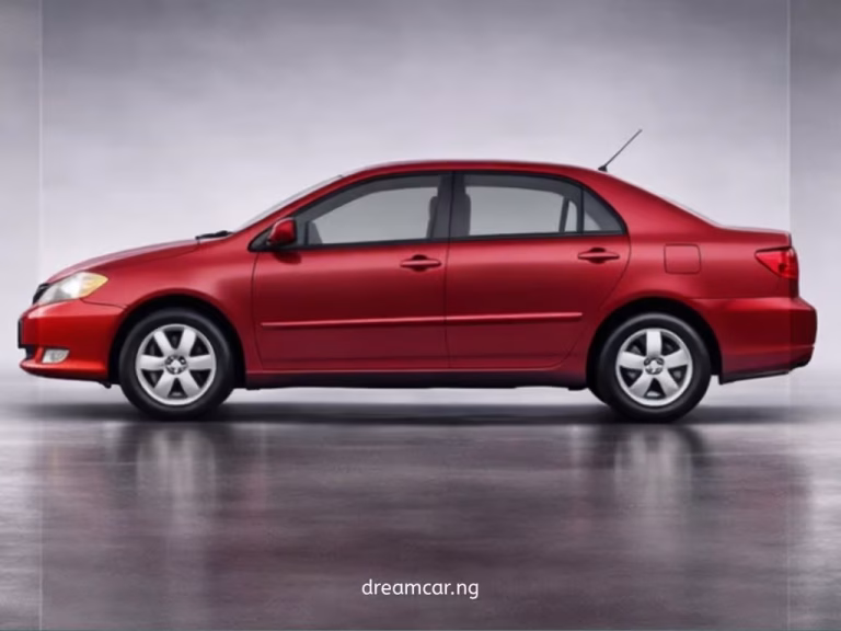 Toyota Corolla 2005 Side View